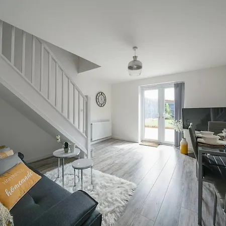 Stylish 2-bed Contractor Haven: Nec & Airport Proximity * Birmingham
